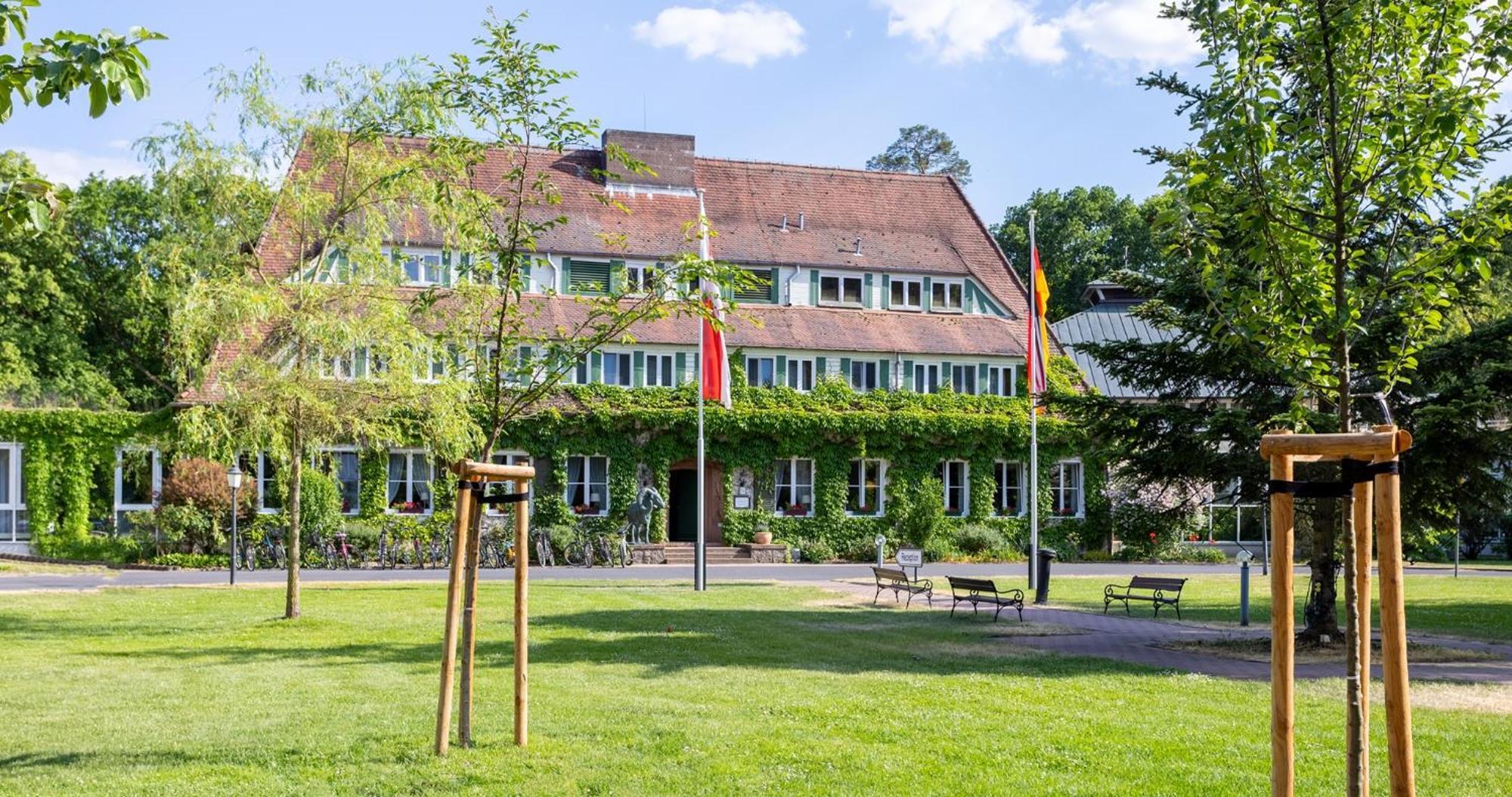 Hotel Dollnsee-Schorfheide Темплин Екстериор снимка
